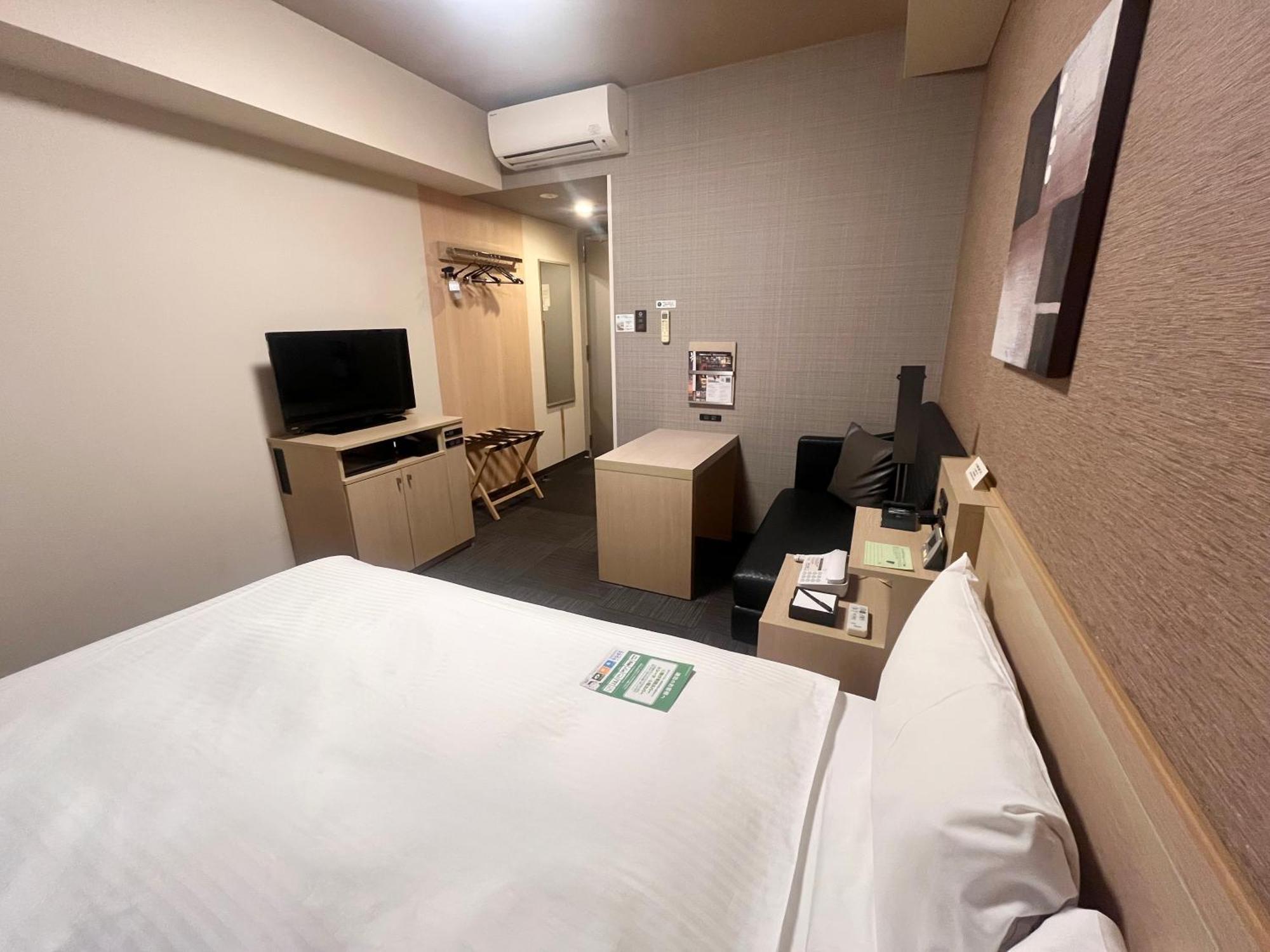 ​Hotel Route-Inn Ube​ Eksteriør billede
