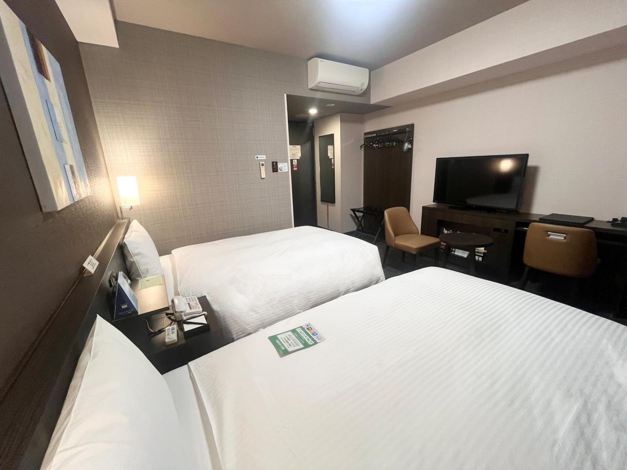​Hotel Route-Inn Ube​ Eksteriør billede